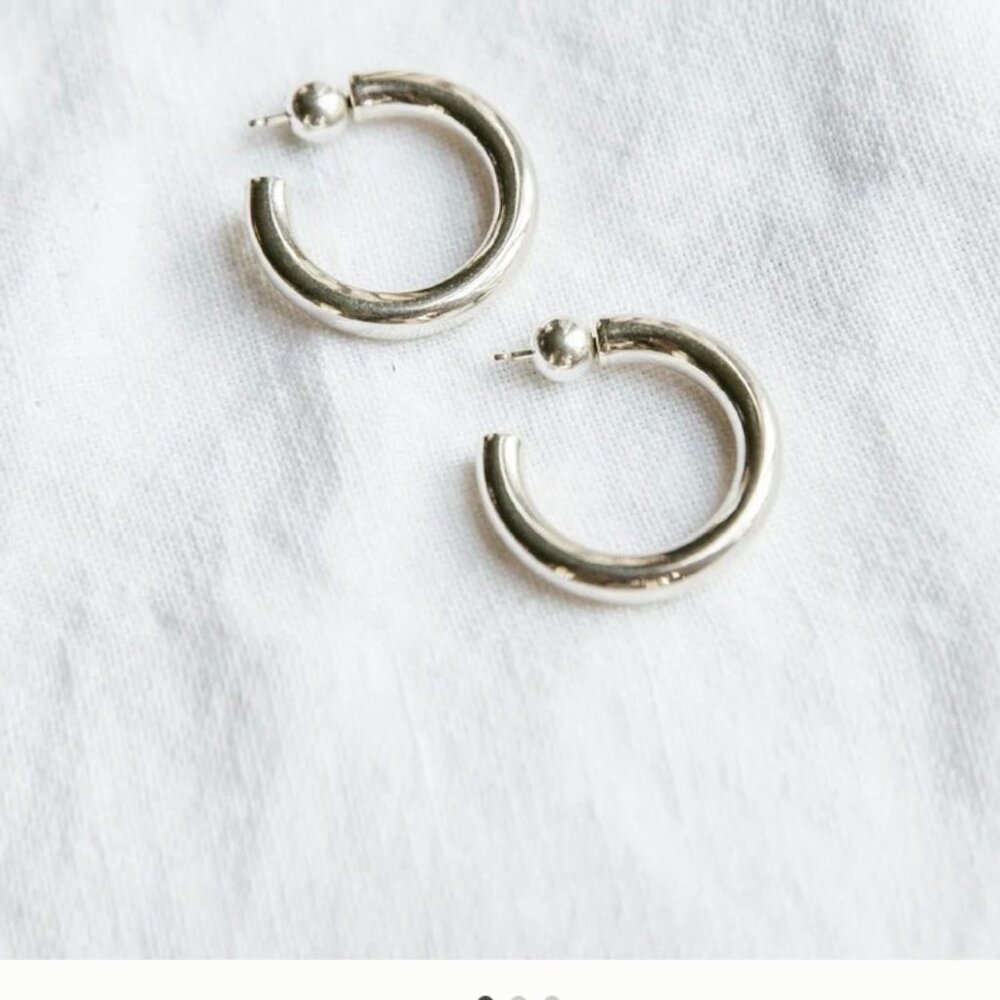 Sophie Buhai Small Everyday Hoops